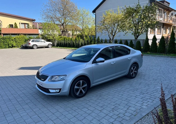 Skoda Octavia cena 34900 przebieg: 250000, rok produkcji 2014 z Lublin małe 497